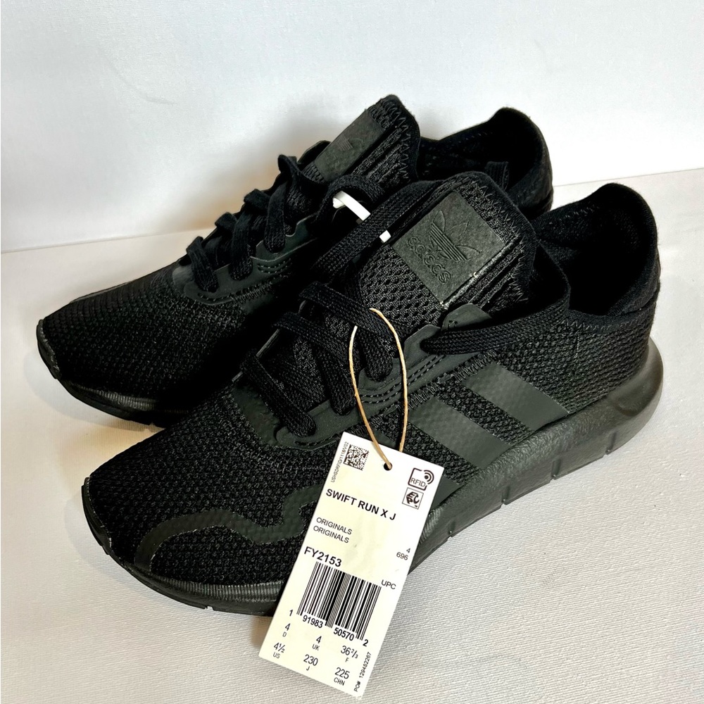Adidas youth swift run xj
